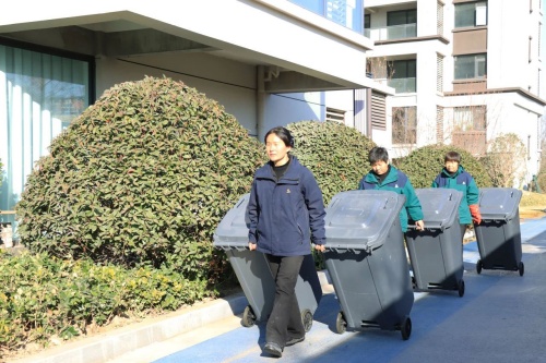 這些涉水的活兒難道“偷懶”不干了？別慌，一起來看看